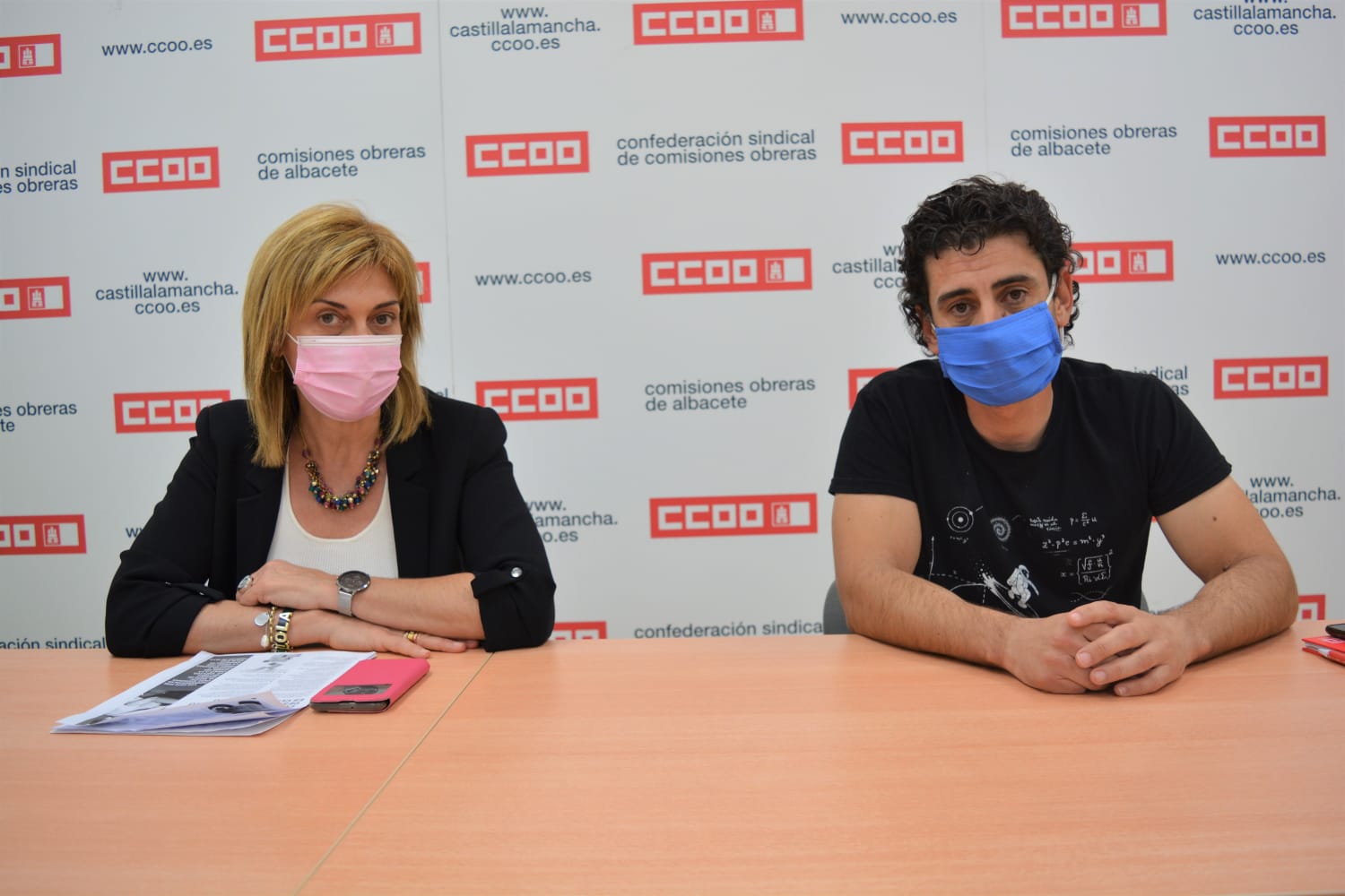 CCOO y UGT se concentran en Albacete para exigir “un plan de choque ...